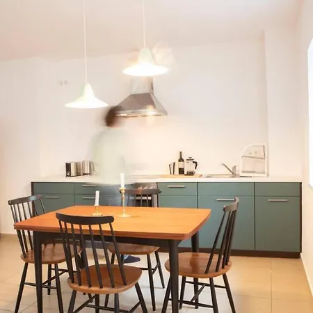 Charmante, Ruhige Mit Balkon Appartement *
